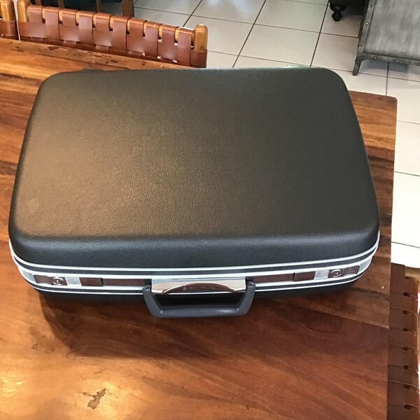 Vintage Samsonite Silhouette Hard Shell Luggage Case