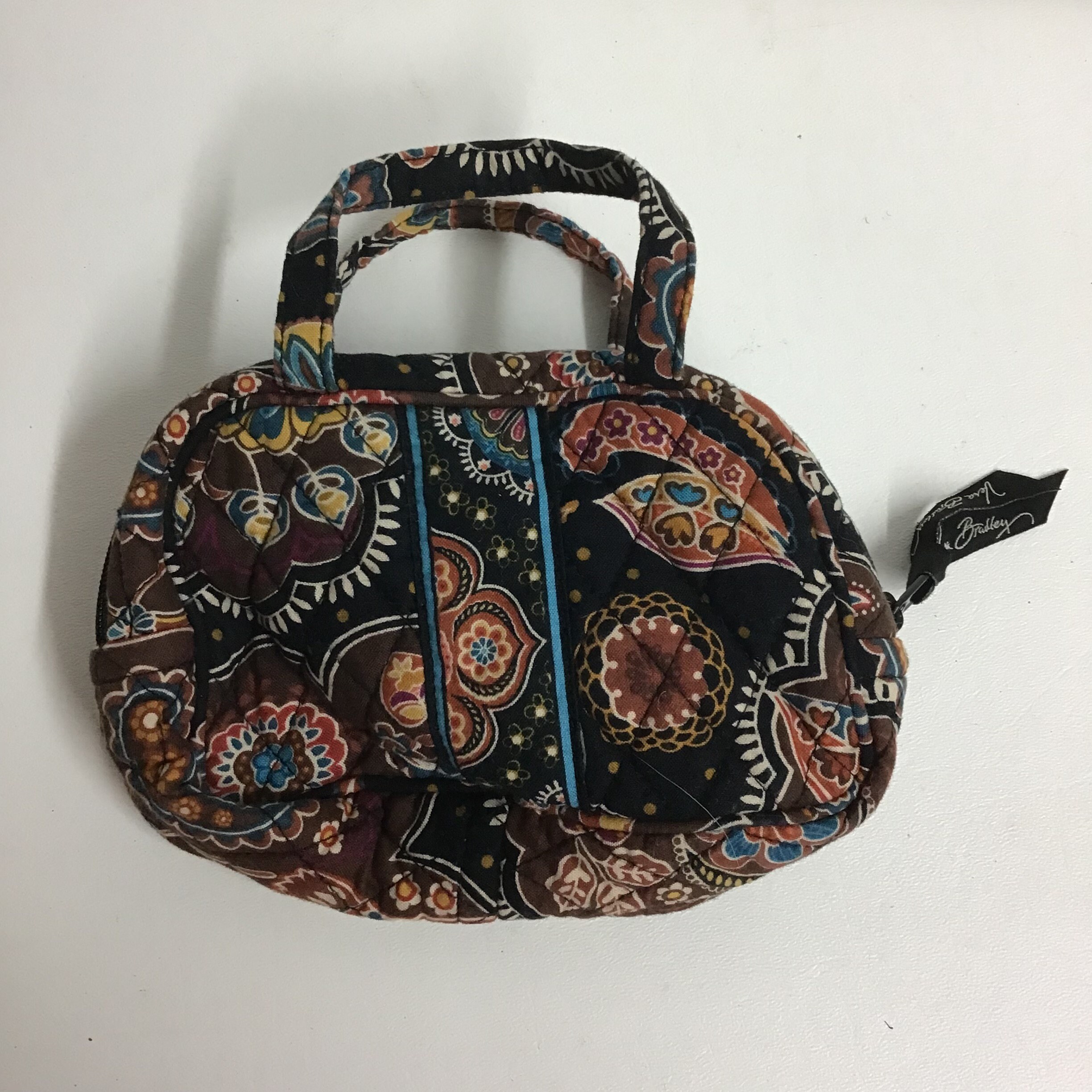 Vera bradley round cosmetic bag new arrivals