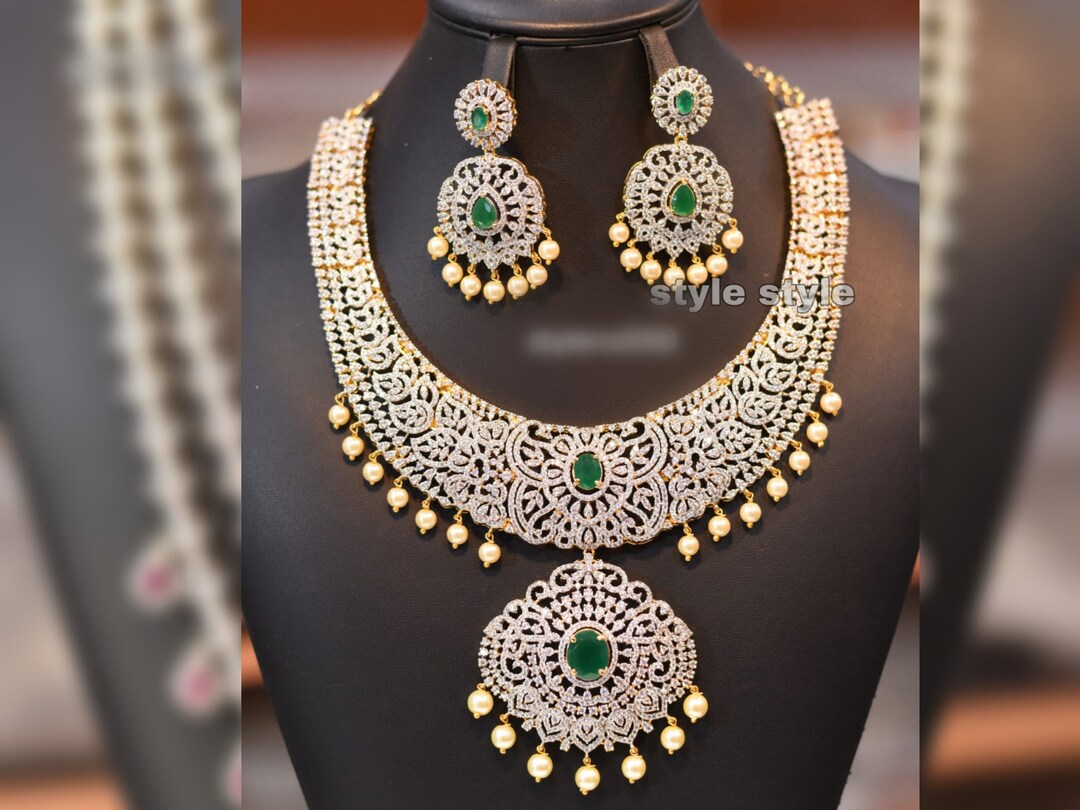 IndianArtCollectible Women's AD Style Necklace Jewellery Set