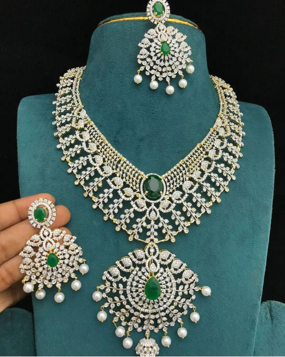 CZ Diamond Indian Jewelry Set: Choker, Tikka, Earrings - Etsy Norway
