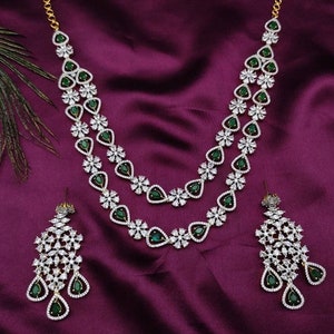 Mehrschichtige Smaragd Grün Faux Diamant Hohe Qualität Halskette set, indische Brautschmuck, amerikanischer Diamant, CZ Zirkon, kundan, dunkelgrün