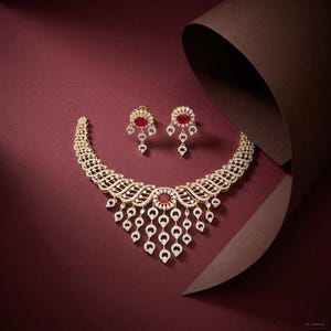Conjunto de collar nupcial de rubíes y circonitas cúbicas – Acabado en oro