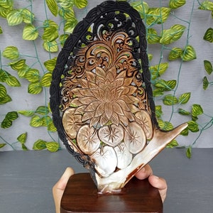 hand carved mother of pearl mollusca pelecypoda Lotus,real and natural seashell