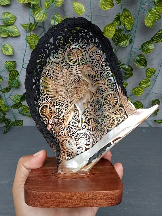 Carved Mother of Pearl Pegasus Sculpture: Natural Seashell Art