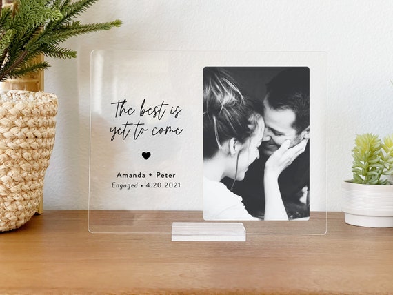 Engagement Gift Ideas the Couple Will Actually Love