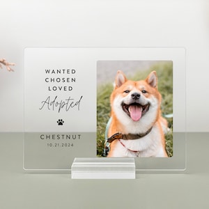 Custom pet adoption acrylic plaque celebrating a pet’s Gotcha Day. Designed with a sleek, modern look, it includes a sturdy acrylic base for tabletop display.