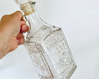Vintage Bar Liquor Decanter Set Decanter Set MCM Vintage Bar Display Midcentury Bar Vintage Glass Decanter w Retro Pattern 5 Piece Set