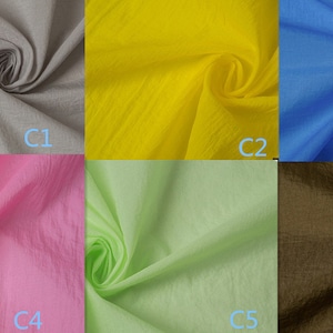 K&ouml;nnte beinhalten: Sechs Stoffmuster in verschiedenen Farben: Grau, Gelb, Blau, Rosa, Hellgr&uuml;n und Braun. Die Muster sind mit C1 bis C6 beschriftet.