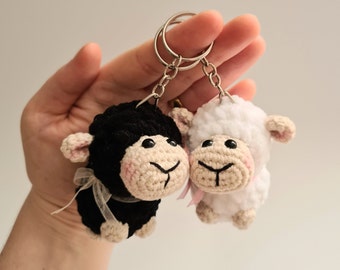 Gehäkelte Schafe Keychain, Mini Amigurumi Taschen-Dekor, Babypartygeschenke