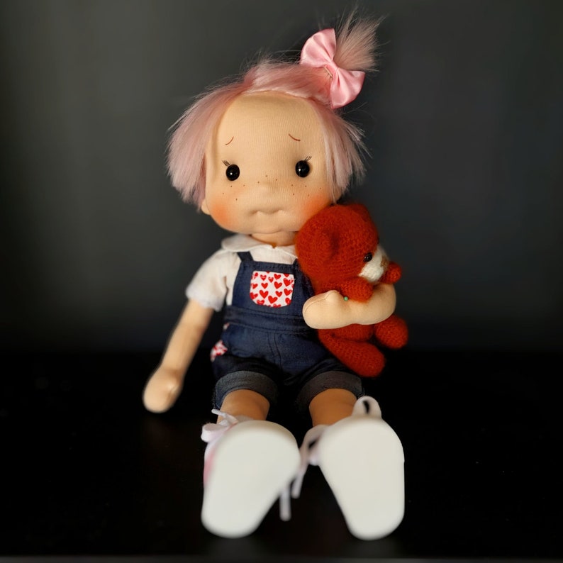 Rose avec un chat Inspiration poupée Waldorf, Poupée en coton bio, baby doll et poupées pour collectionneurs, poupée cadeau, Art et Poupée image 10