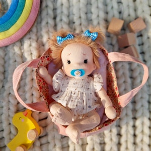 Honey Boo muñeca de algodón orgánico bebé tierno 25 cm/9 pulgadas inspiración muñeca Waldorf imagen 4