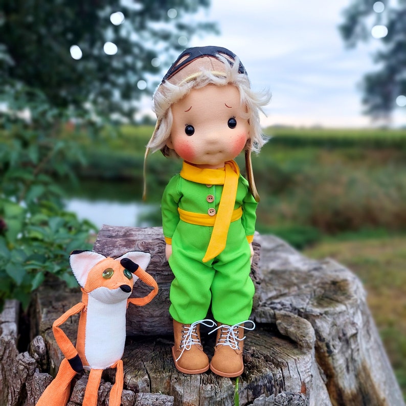 Petit Prince avec un renard Inspiration poupée Waldorf, Poupée en coton bio, baby doll et poupées pour collectionneurs, poupée cadeau, Art et Poupée image 1