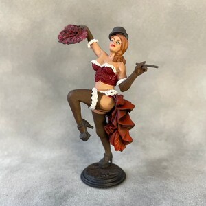 Moulin Rouge is a cabaret dancer girl Hand Painted Resin Miniature 54mm 1/32