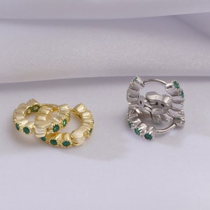 Dainty Emerald Green Stone Huggie Hoop Earrings, Gold Cocktail Jewelry for Her, Birthstone Jewelry Gift for Wife, Minimal Gold Hoops