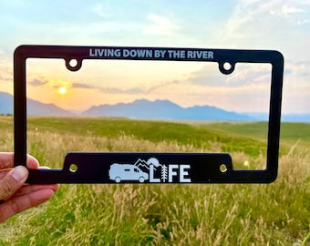 Cadre de plaque d’immatriculation Vivre au bord de la rivière