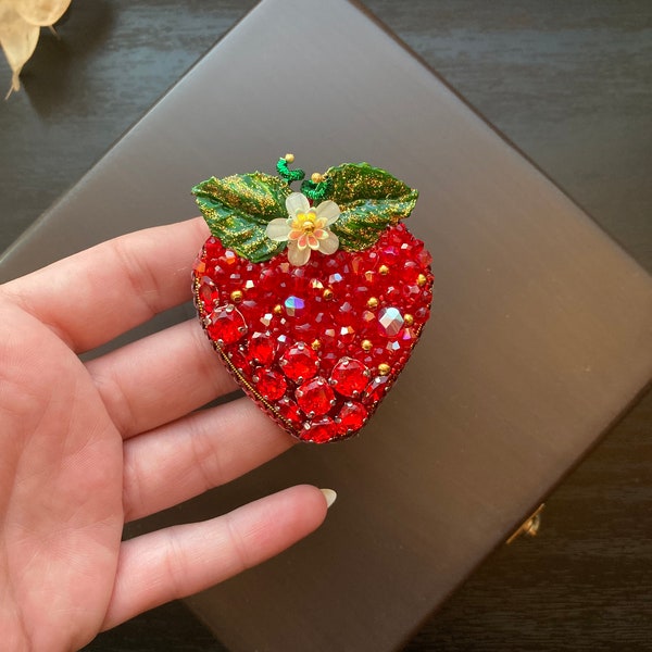 Handmade Strawberry Brooch,Embroidered Strawberry,Personalized Art Badge,Design Fruit Brooch,Crystal Design Strawberry Badge,Gift For Mom