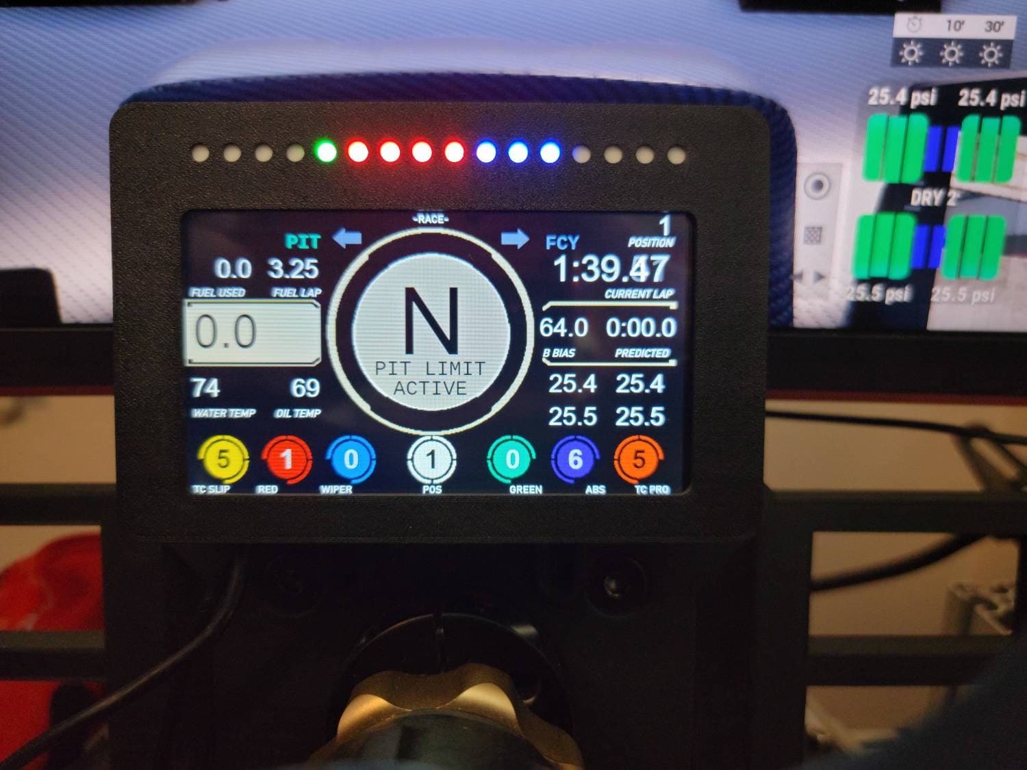 Sim Racing Dashboard com QR magnético e ajuste de altura (DDU-5) - tela de 5'' com LEDs