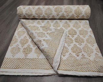 Edredón Kantha amarillo con estampado de bloques a mano: Cubrecama de algodón tamaño king