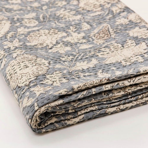 Couvre-lit Kantha à motif de feuilles grises : Couvre-lit réversible en coton indien, taille king size