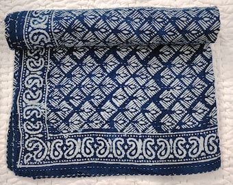 Couvre-lit kantha bleu indigo fait main édredon indien fait main bloc imprimé édredon kantha en coton bleu indigo double/reine/king size kantha