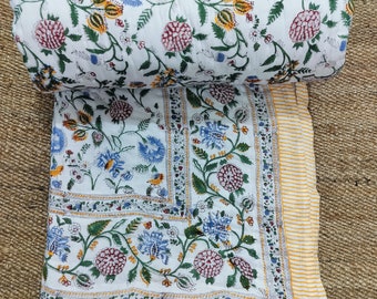 Handgefertigte Patchworkdecke aus 100% Baumwolle Jaipuri Razii Baumwollfüllung Kantha Quilt Handblock Gedruckte Handgesteppte Decke Warme Bettdecke werfen