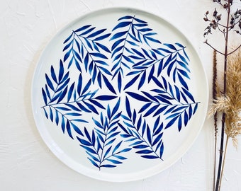 assiette en porcelaine à feuilles bleues , assiette à vaisselle , porcelaine faite à la main , assiette florale , assiettes de salle à manger , céramique bleu cobalt , cadeau pour elle