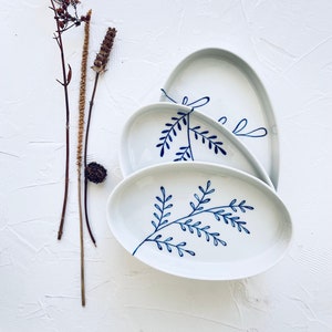 Oval Plate Set of 3, Floral Oval Plate, Handmade Pottery Serving Tray, Ceramic Platter, Cheese Plate, Oval Serving Plate, Floral Plate Set