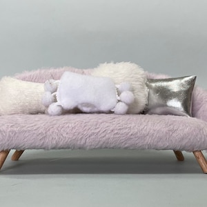 Dollhouse Fur Sofa, Dollhouse Miniature Furniture, 1:12 Scale Dollhouse, Dollhouse Miniature Sofa