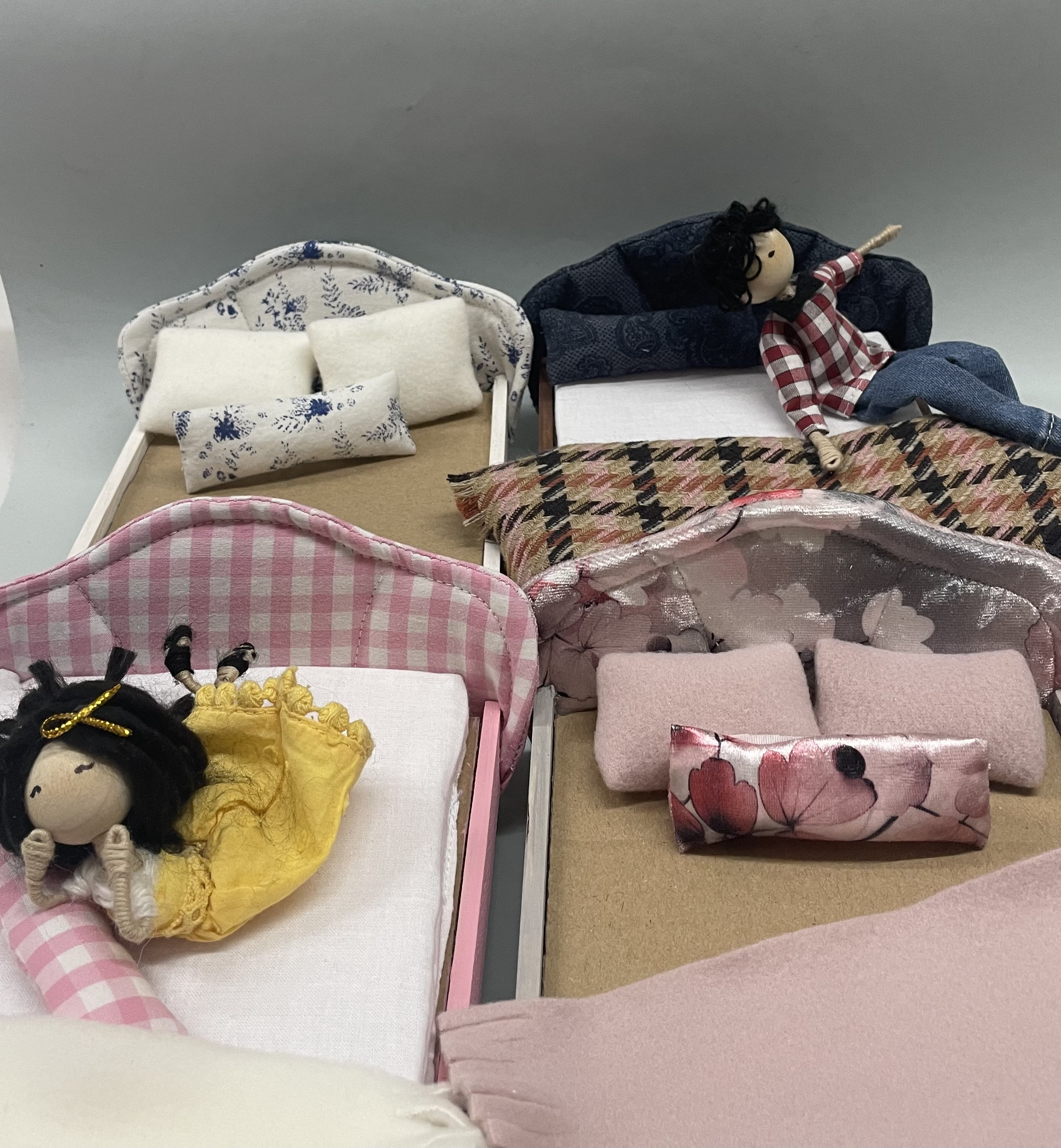 1 pz casa delle bambole simulazione in miniatura letto in