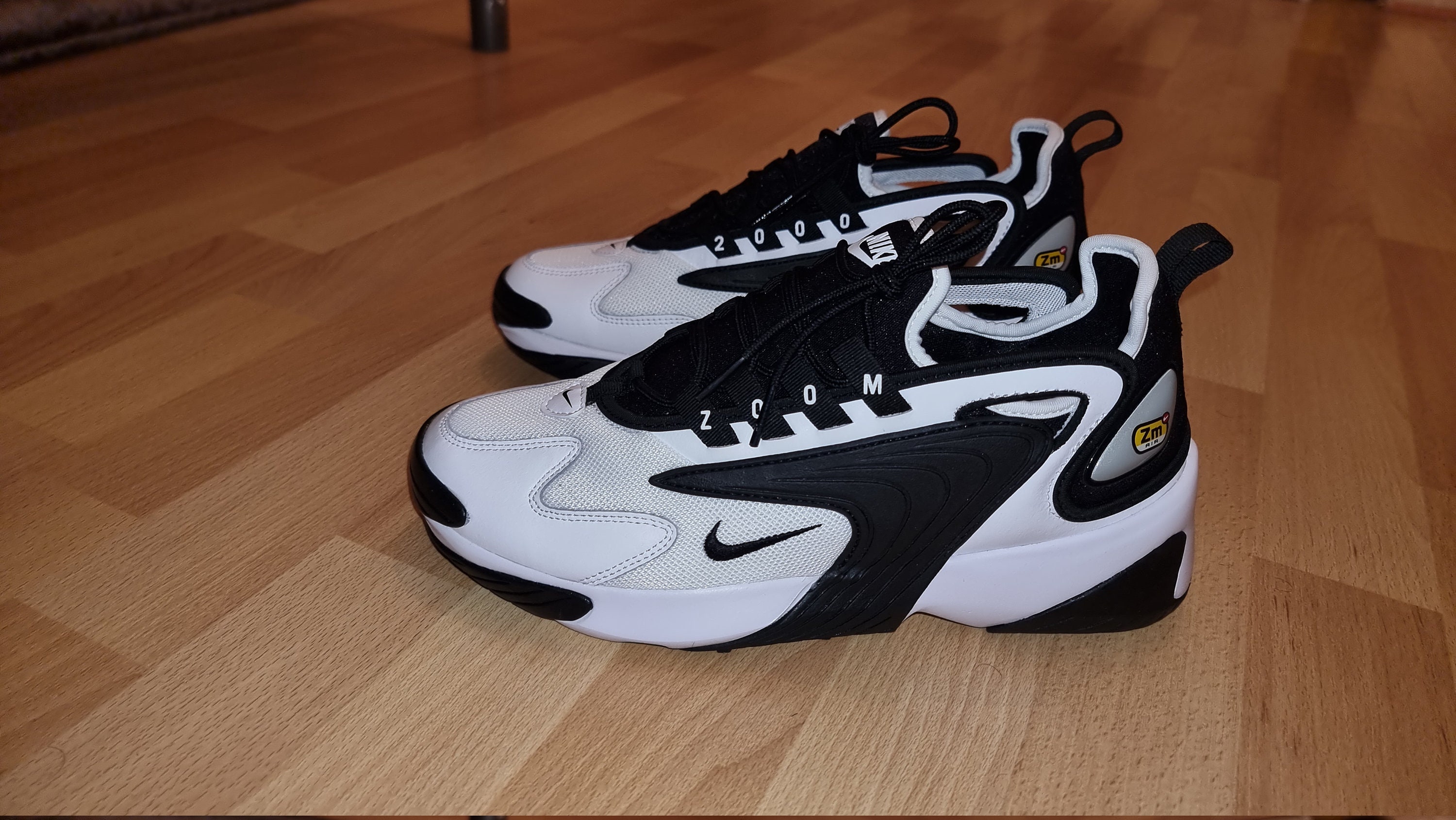 nike zoom 2k size