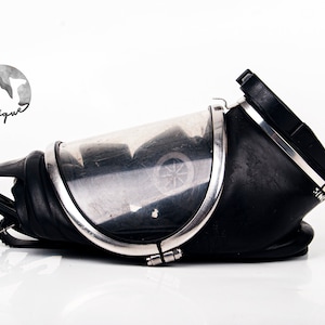 Gas mask post apocalyptic, Halloween gas mask, Old fireman gas mask