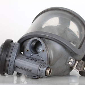 Halloween gas mask, Old fireman gas mask