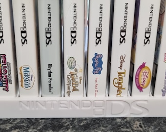 Nintendo DS game storage holder for game cards up to 10 games