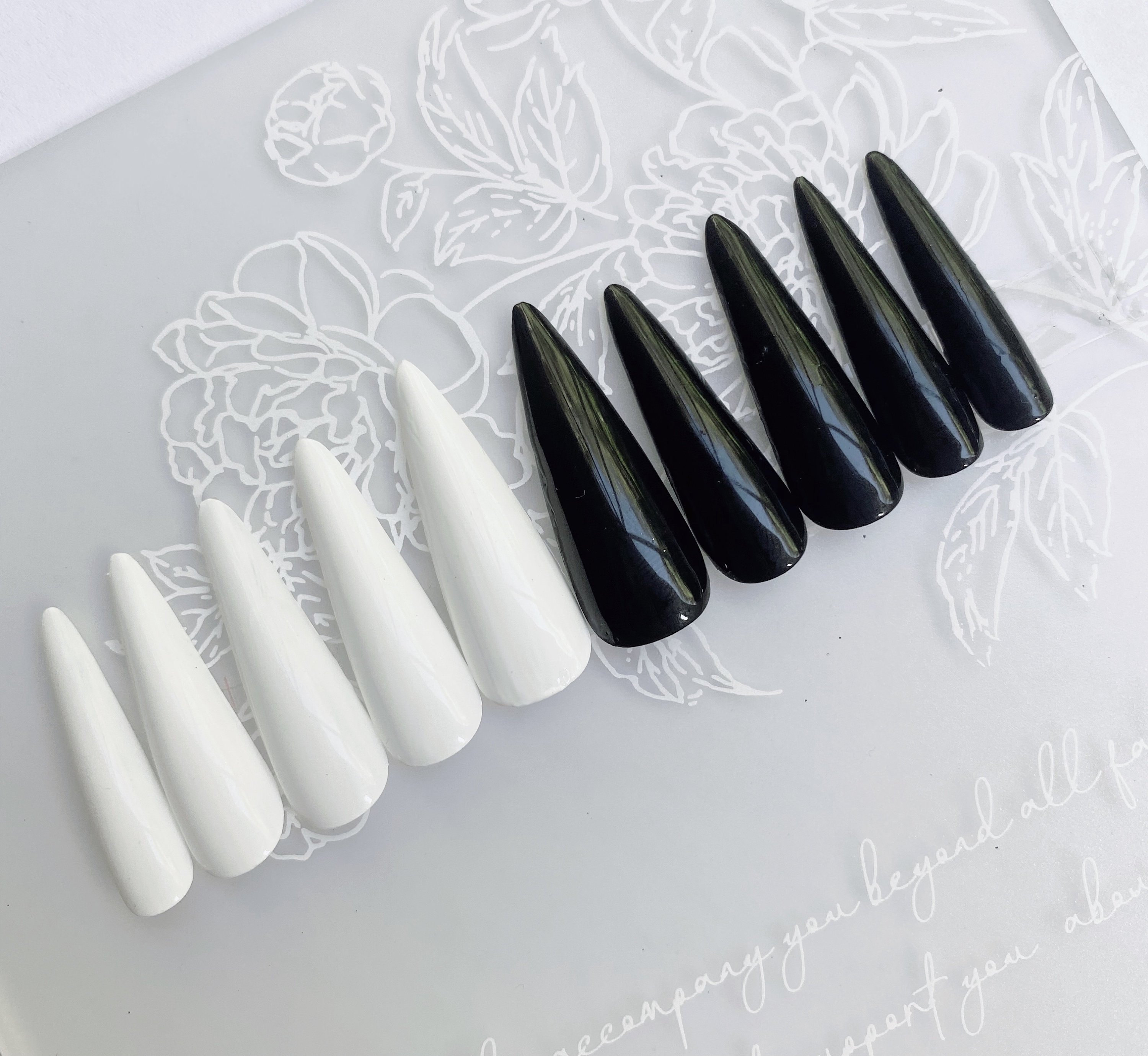 Half Black White Press On Nails Fake Nails False Nails Etsy Half Black White Press On Nails Fake Nails False Nails Etsy