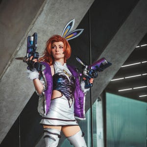 Miss Fortune COSPLAY League of Legend Battle Bunny