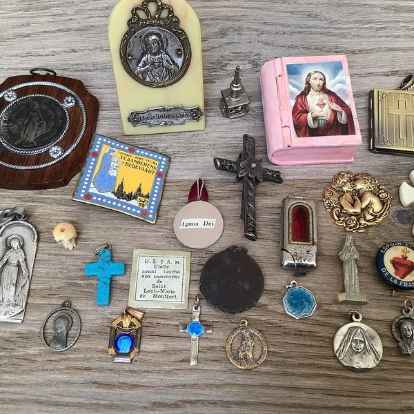 J65 Antique lot w/ religious items