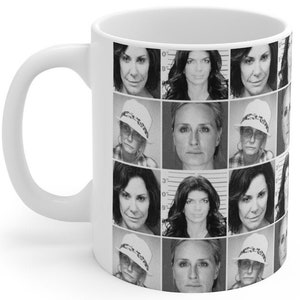 Taza de fotos policiales de amas de casa reales de 11 oz