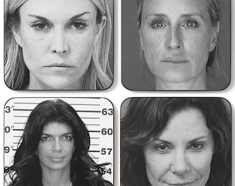 Juego de posavasos con fotos policiales de las Real Housewives - RHONJ RHONY Bravo TV - Regalo para fans (Paquete de 4)
