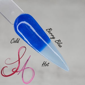 Berry Blue Dip Powder Thermal