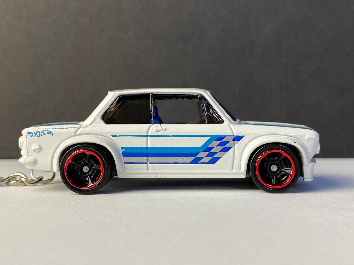 Hot wheels bmw 2002