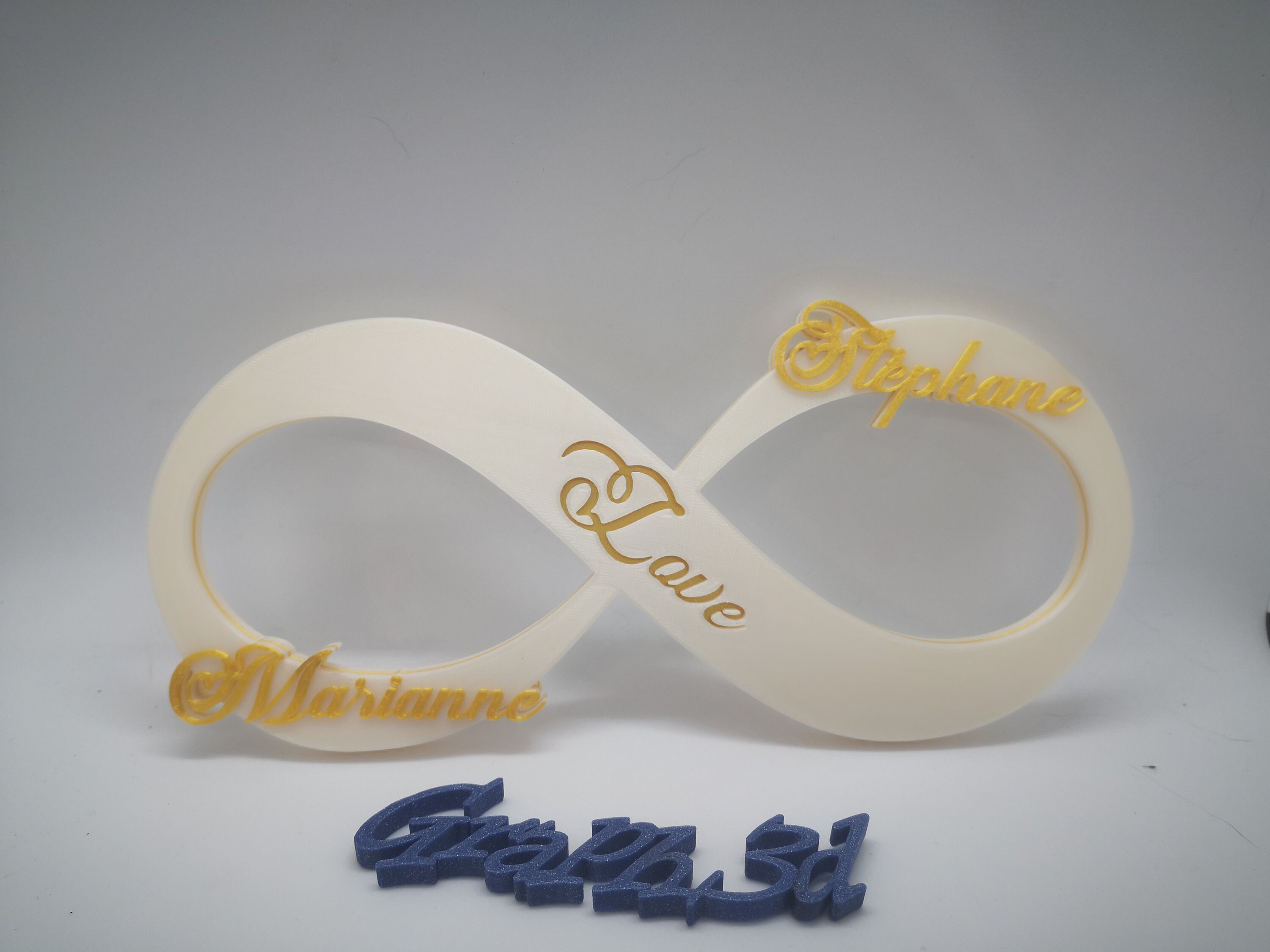 Décoration Signe de L Infini Personnalisable , avec Prénom, Date, Couleur en Impression 3D