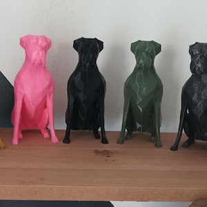 low poly figurine of the boxer dog