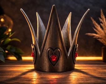 Royal cosplay crown – 3D medieval crown with hearts and red stones – Costume accessory, fancy dress or decoration – Red queen