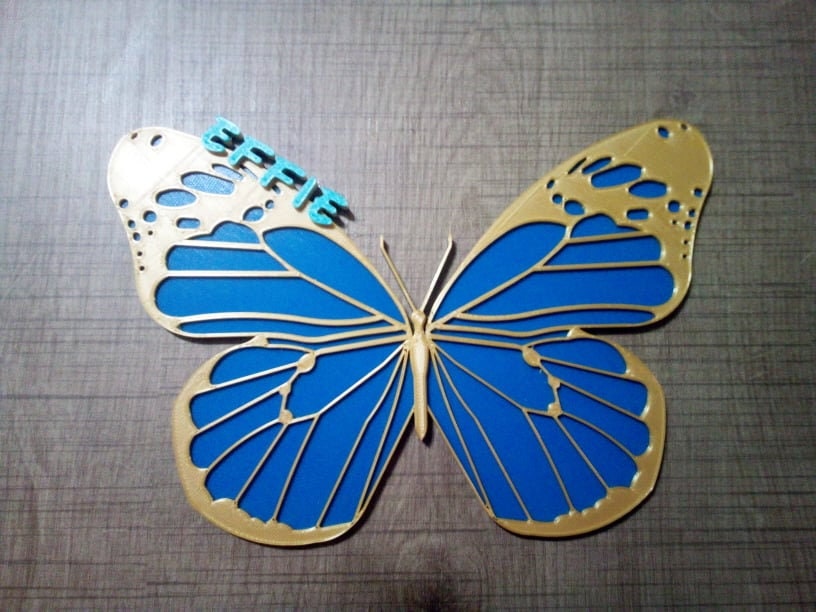 Plaque de Porte Décorative Papillon avec Prénom
