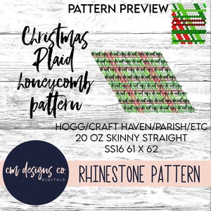 Pode incluir: Um padrão de download digital para um design de favo de mel xadrez de Natal. O padrão é para um copo reto magro de 20 onças, tamanho SS16, 61 x 62. O padrão é em vermelho, verde e branco.
