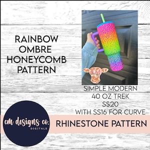 Könnte beinhalten: Ein Regenbogen-Ombre-Wabenmuster-Strassendesign auf einem 40 Unzen Edelstahlbecher mit Henkel. Der Becher ist für einen einfachen, modernen Look gemacht. Das Design ist für einen 40 Unzen Trek-Becher mit SS20 für den Körper und SS16 für die Kurve.
