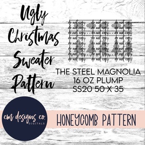 Könnte beinhalten: Ein digitales Download-Muster für einen hässlichen Weihnachtspullover. Das Muster ist für eine Wabenmasche mit 16 oz Garn. Das Muster ist 50 Maschen breit und 35 Reihen hoch. Das Muster wurde von CM Designs Co. Digitals entworfen.