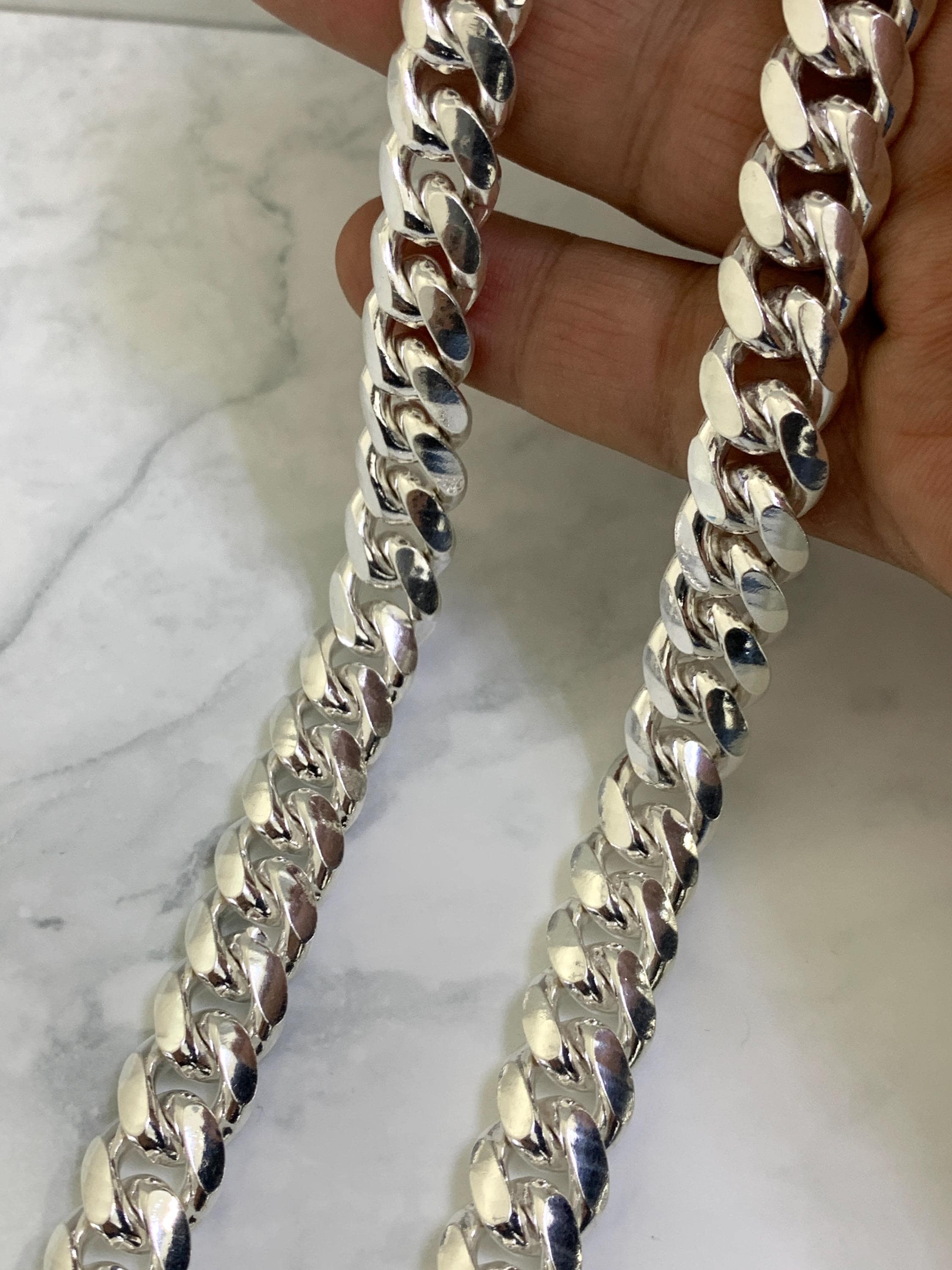 Catena in argento a maglie cubane da 10 mm, collana da uomo in argento sterling 925, collana con iniziale in argento sterling, collana con ciondolo in argento sterling - Italia