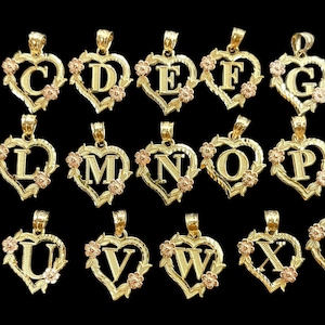 Colgante con inicial en forma de corazón de oro amarillo macizo de 10 quilates con letras de la A a la Z y cualquier amuleto con forma de flor