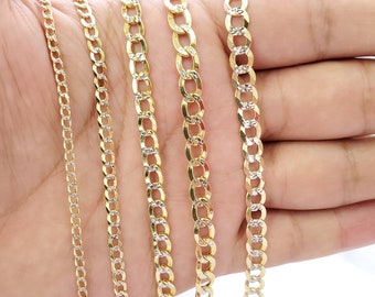 May include: Five gold chains of different widths, ranging from 2.5mm to 6.5mm, are displayed on a hand. The chains are all made of gold and have a diamond-cut finish.